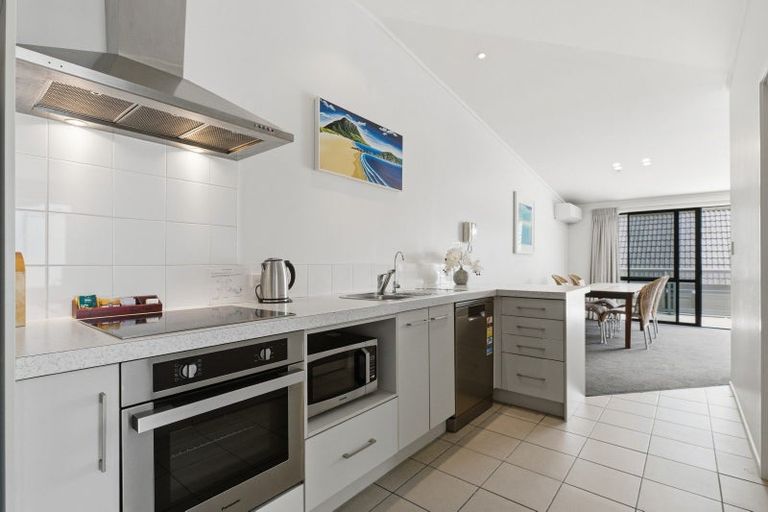 Photo of property in Atlas Apartments, 28/49 Maunganui Road, Mount Maunganui, 3116
