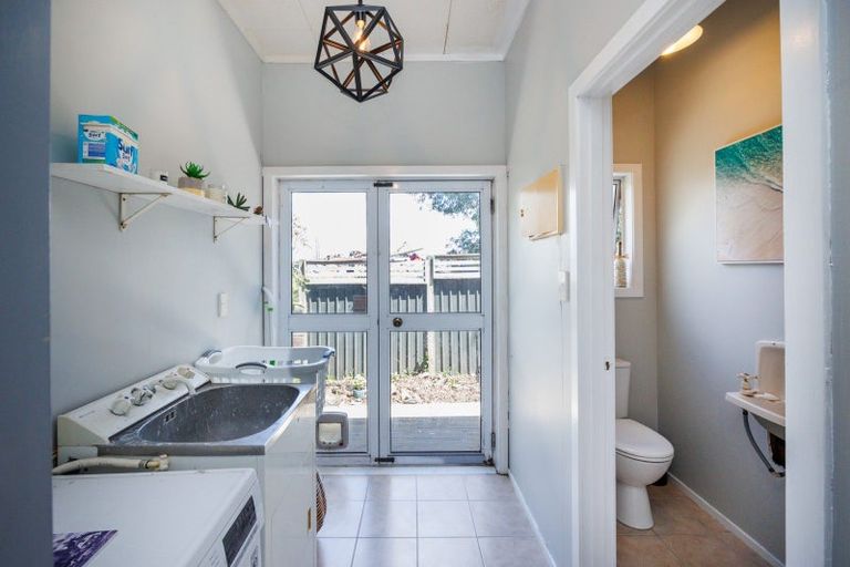 Photo of property in 8a Kaimanawa Street, Kelvin Grove, Palmerston North, 4414