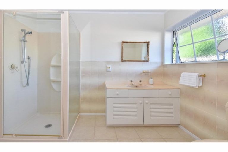 Photo of property in 3 Dingwall Place, Papatoetoe, Auckland, 2025