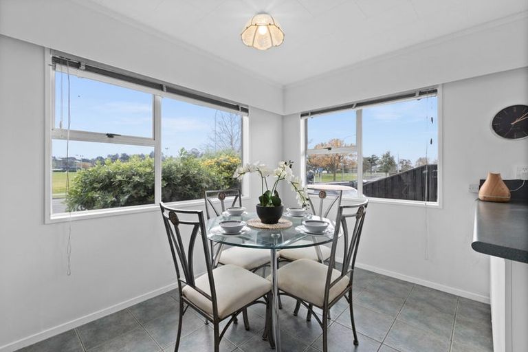 Photo of property in 293 Westminster Avenue, Tamatea, Napier, 4112