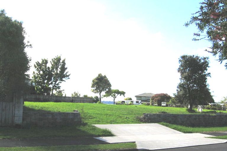 Photo of property in 17 Spinnaker Drive, Te Atatu Peninsula, Auckland, 0610