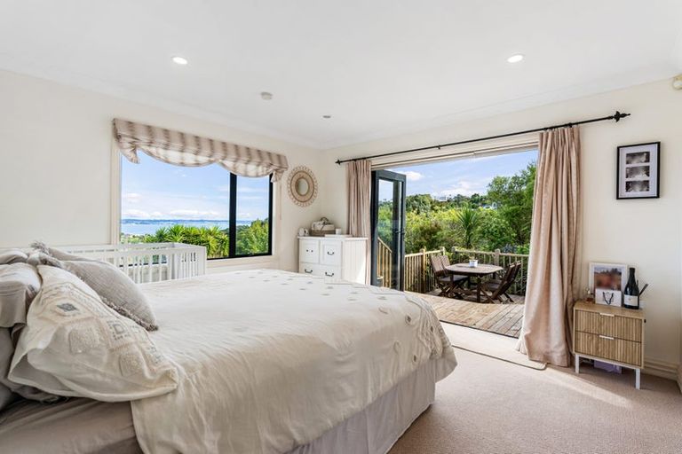 Photo of property in 36 Beauvoir Avenue, Matakatia, Whangaparaoa, 0930