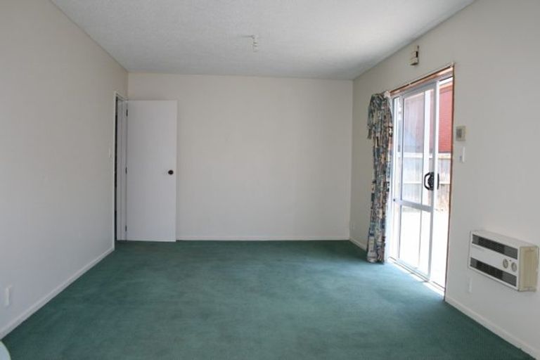 Photo of property in 27 Peverel Street, Riccarton, Christchurch, 8041