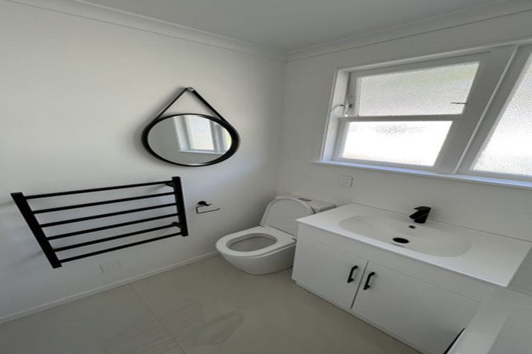 Photo of property in 4/17 Kowhai Street, Naenae, Lower Hutt, 5011