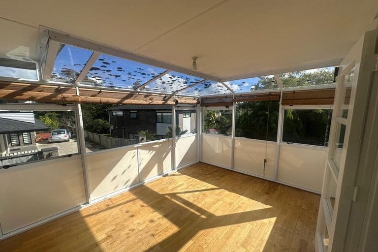 Photo of property in 8 Celsmere Lane, Te Atatu Peninsula, Auckland, 0610