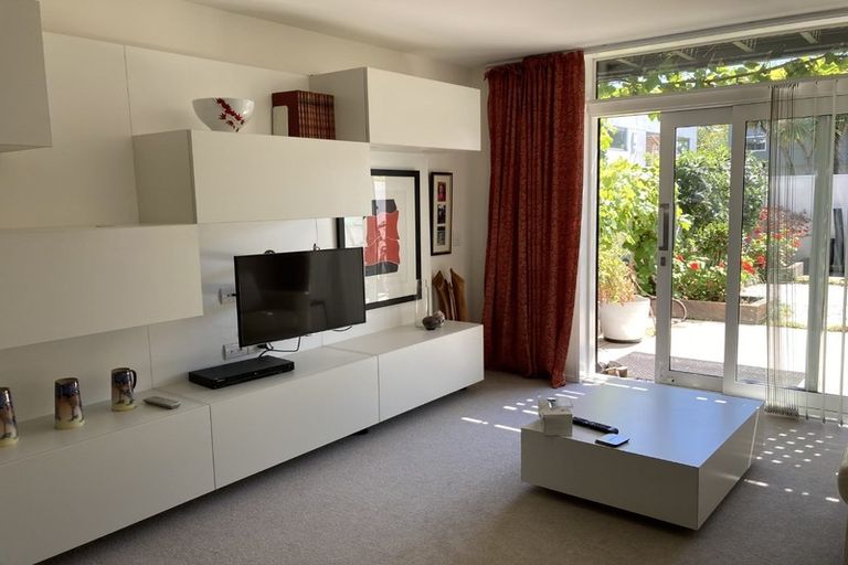 Photo of property in 30b Peacock Street, Christchurch Central, Christchurch, 8013