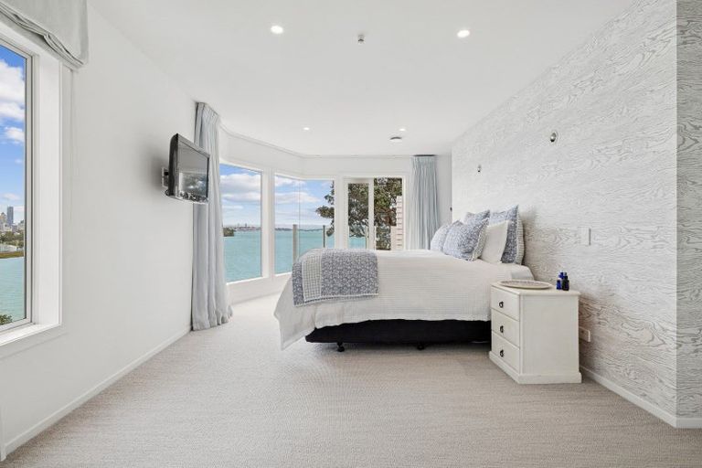 Photo of property in 83 Ngataringa Road, Devonport, Auckland, 0624