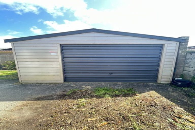 Photo of property in 1/2 Onslow Road, Papakura, 2110