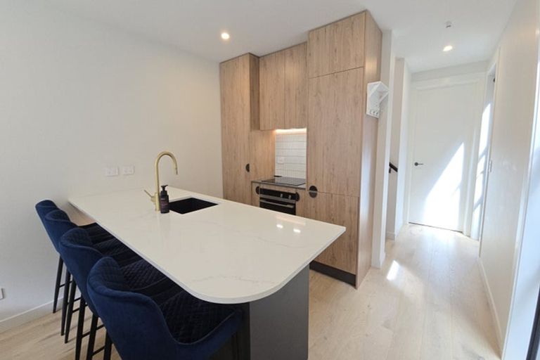 Photo of property in 33 Ryan Loop, Jacks Point, 9371