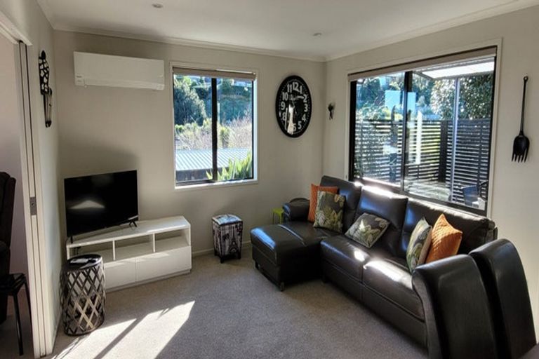 Photo of property in 49 Ainslee Street, Highlands Park, New Plymouth, 4312