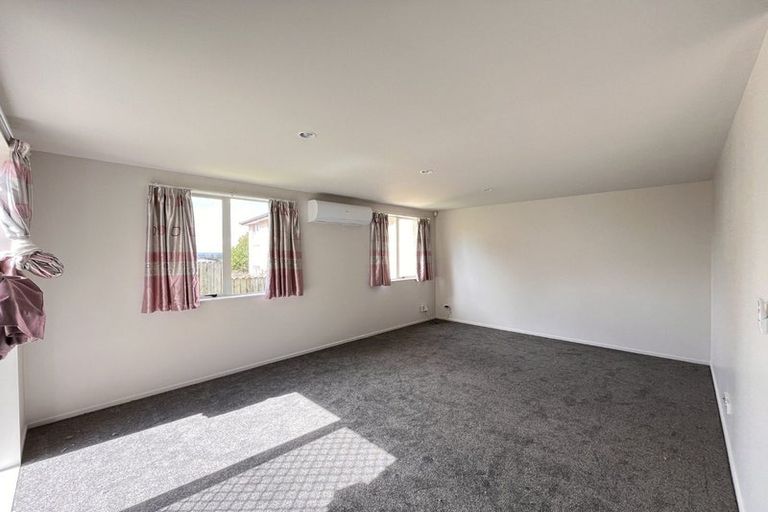Photo of property in 3 Cityview Place, Massey, Auckland, 0614