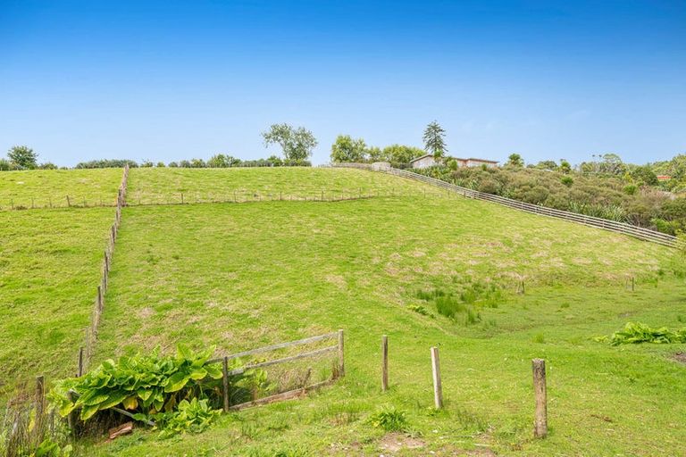Photo of property in 49 Moses Road, Kaukapakapa, 0873