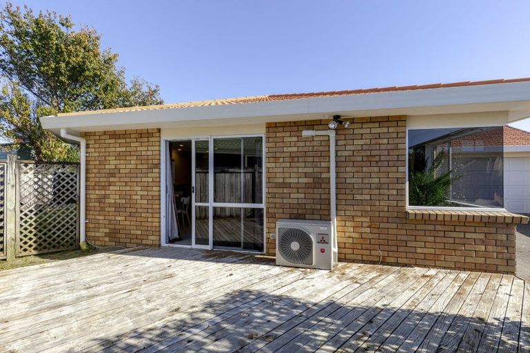 Photo of property in 3/20 Kellyville Heights, Merrilands, New Plymouth, 4312