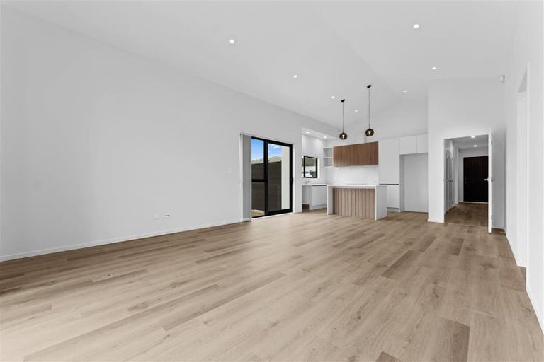 Photo of property in 104 Mataikokako Loop, Kawakawa Bay, 2585