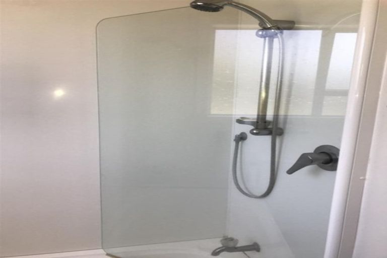 Photo of property in 9 Page Street, Stratford, 4332