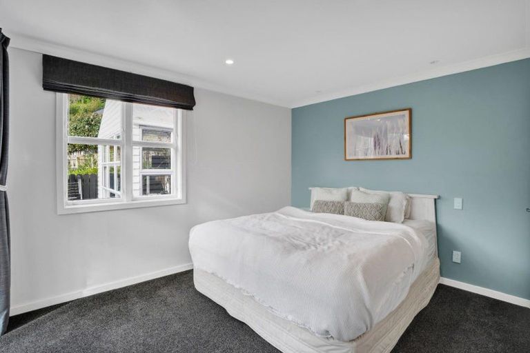 Photo of property in 15 Bracken Street, New Plymouth, 4310