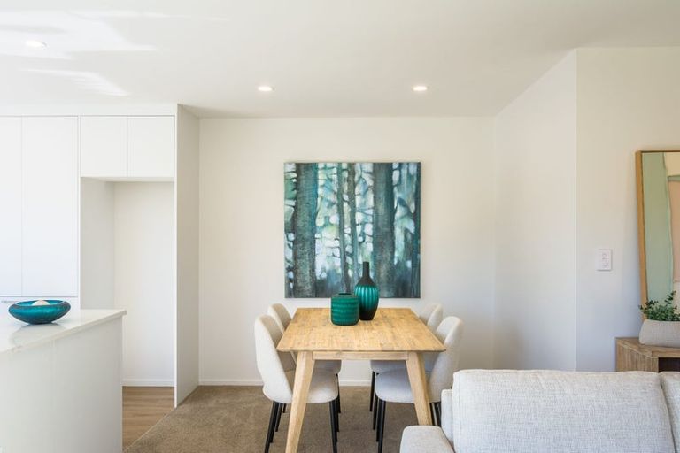 Photo of property in 19 The Grove, Red Beach, 0932