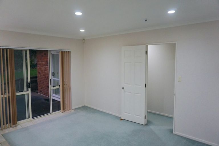 Photo of property in 7 Mullagh Place, East Tamaki Heights, Auckland, 2016