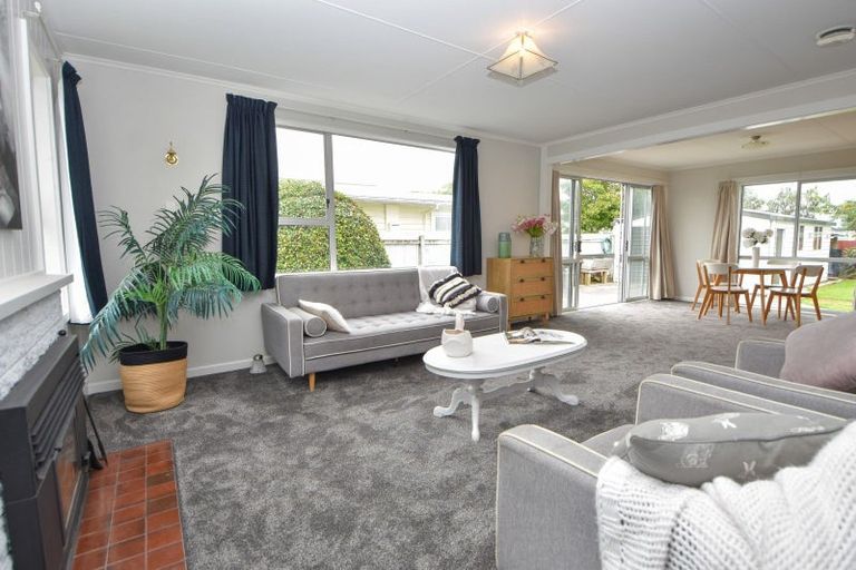 Photo of property in 13 Augustus Street, Carterton, 5713