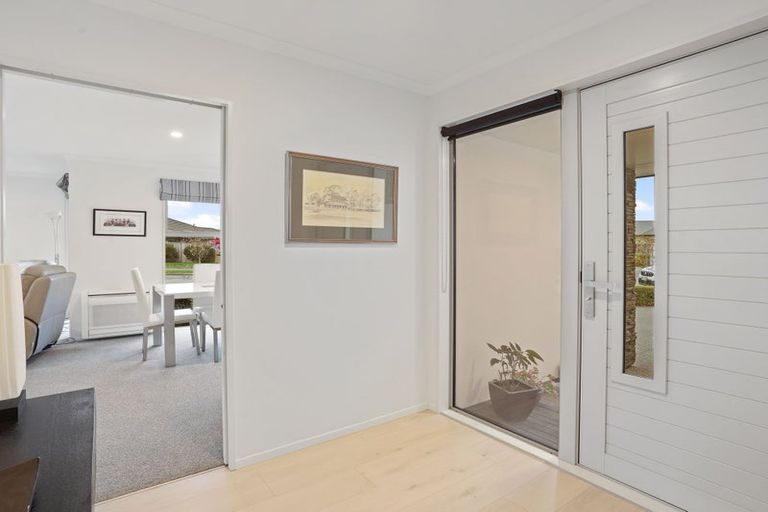 Photo of property in 3 Atap Place, Northwood, Christchurch, 8051