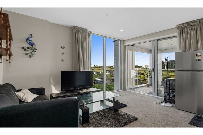 Photo of property in 305/7 Kaipiho Lane, Albany, Auckland, 0632