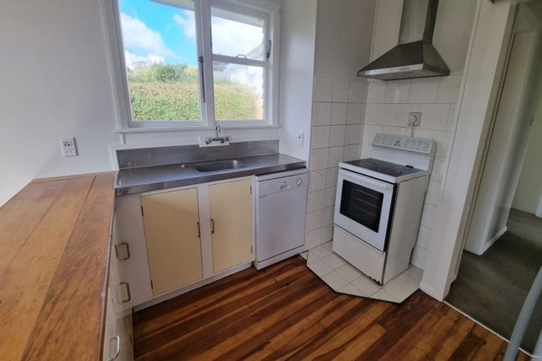 Photo of property in 41 Hindmarsh Street, Johnsonville, Wellington, 6037