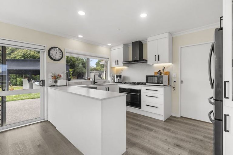 Photo of property in 37 Lotus Avenue, Mount Maunganui, 3116