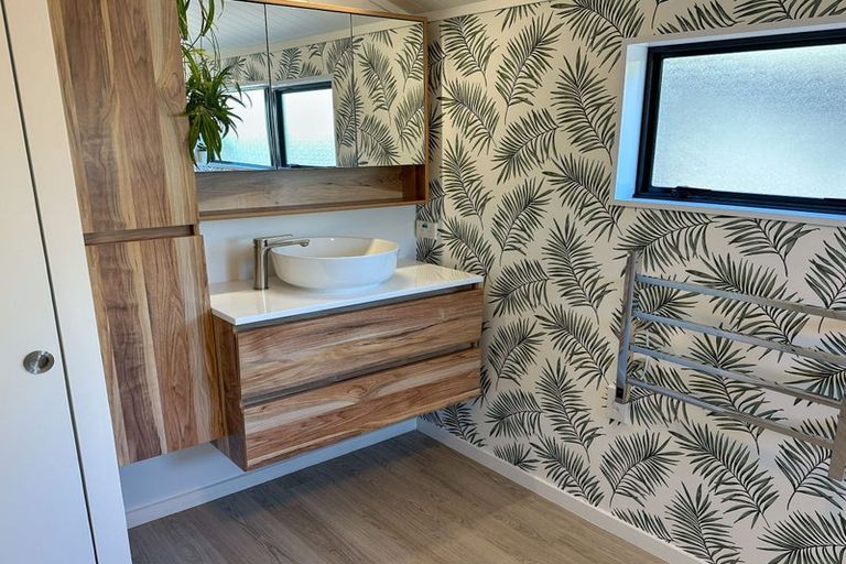 Photo of property in 80 Hackthorne Road, Cashmere, Christchurch, 8022
