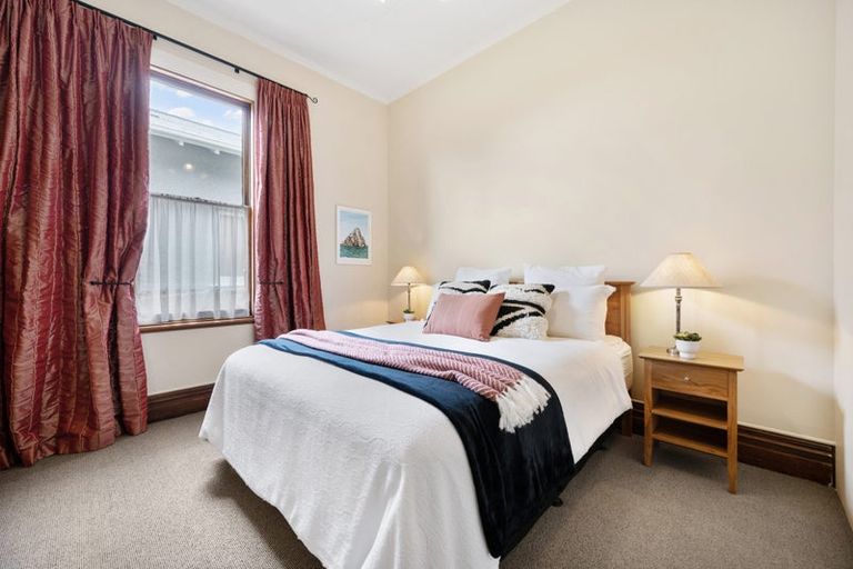 Photo of property in 9 Farm Road, Northland, Wellington, 6012