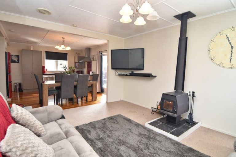 Photo of property in 14 Bethune Street, Featherston, 5710