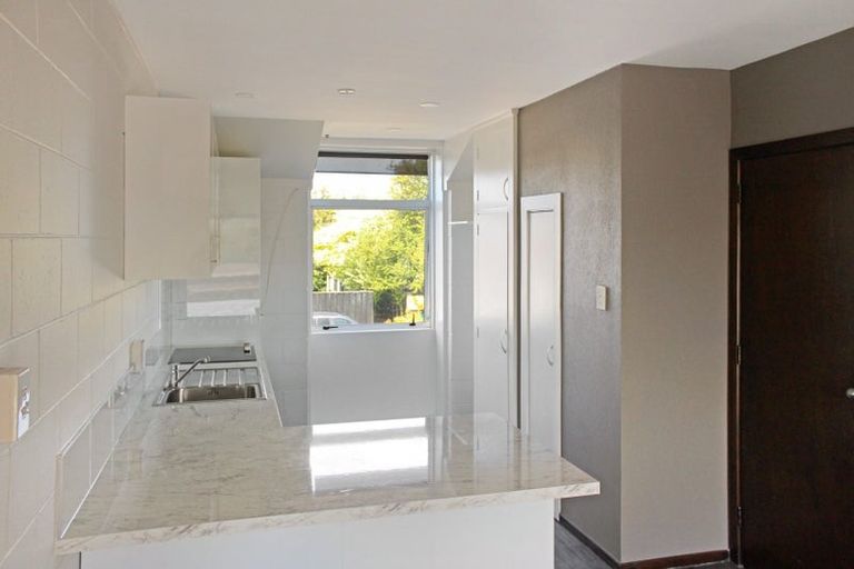 Photo of property in 2/107 Holly Road, St Albans, Christchurch, 8014