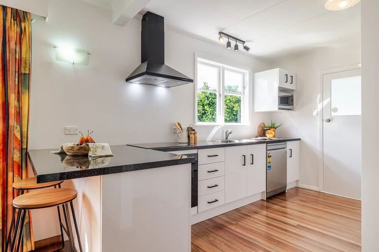 Photo of property in 6 Purnell Court, Awapuni, Palmerston North, 4412