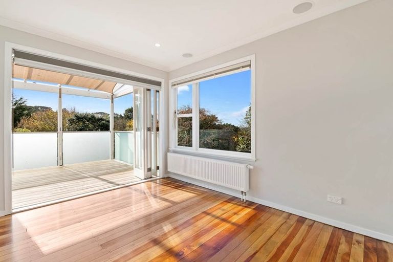 Photo of property in 7a Cedar Terrace, Stanmore Bay, Whangaparaoa, 0932