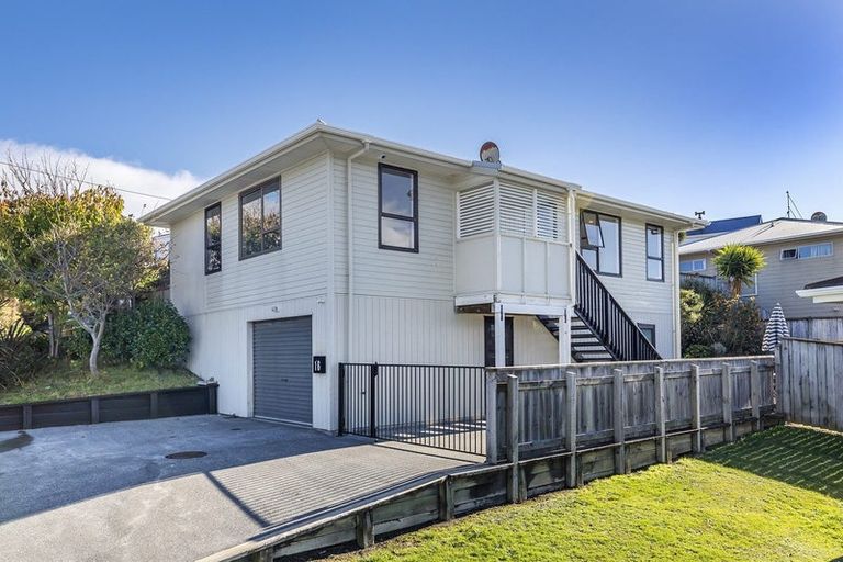 Photo of property in 16 Tuki Street, Titahi Bay, Porirua, 5022