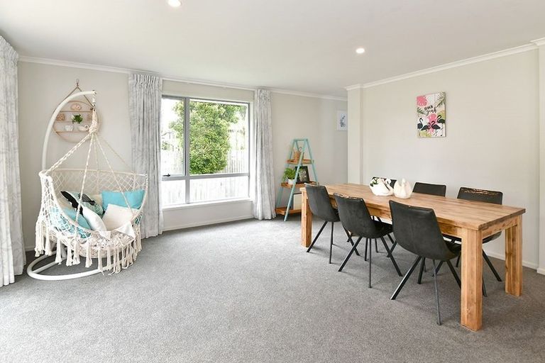 Photo of property in 127a Awaroa Road, Helensville, 0800