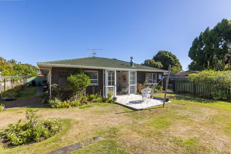 Photo of property in 7a Millvale Street, Waikanae, 5036