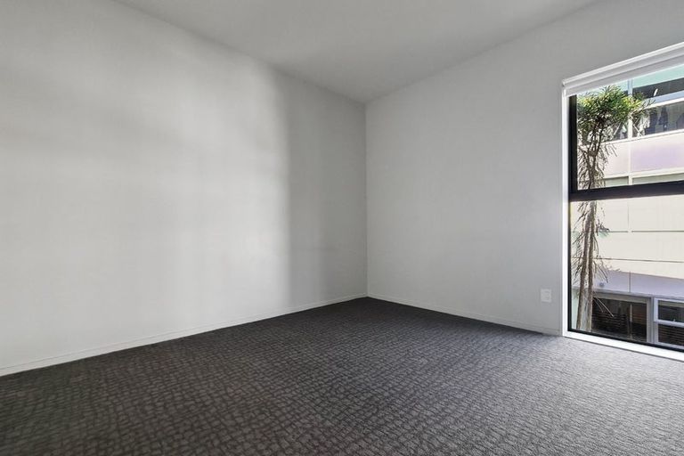 Photo of property in Revolucion Apartments, 201e/28 Torrens Terrace, Mount Cook, Wellington, 6011