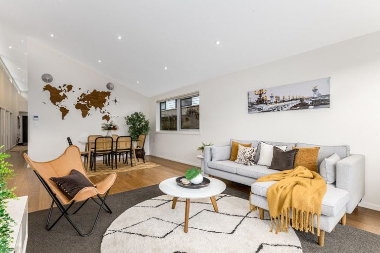 Photo of property in 3 Ramarama Lane, Crofton Downs, Wellington, 6035