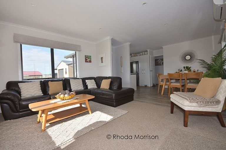 Photo of property in 13 Kotare Crescent, Pahi, Paparoa, 0571