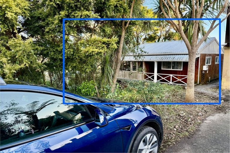 Photo of property in 2 Stanley Road, Glenfield, Auckland, 0629