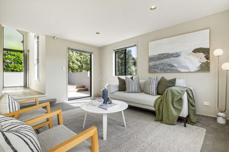 Photo of property in 1/20a Rawene Road, Birkenhead, Auckland, 0626