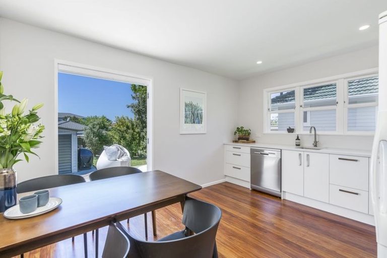 Photo of property in 787 Te Atatu Road, Te Atatu Peninsula, Auckland, 0610