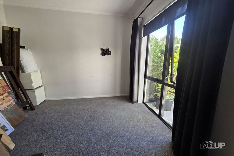 Photo of property in 10 Saltmarsh Road, Hobsonville, Auckland, 0616