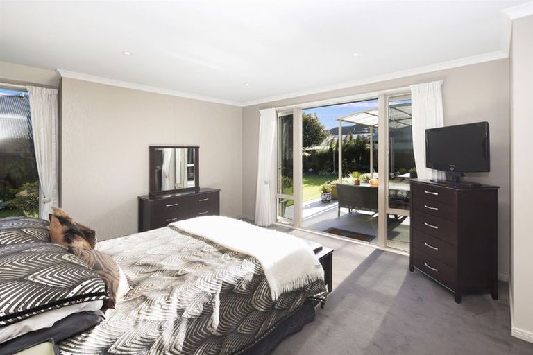 Photo of property in 26 Applefield Court, Northwood, Christchurch, 8051