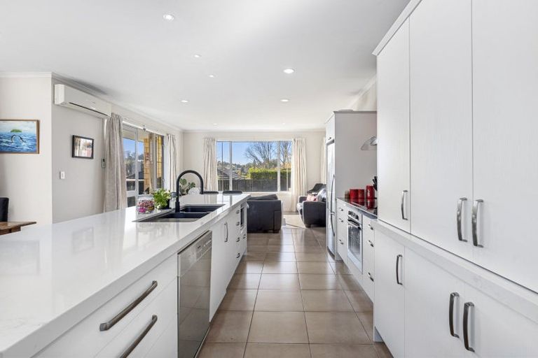 Photo of property in 11 Hawkridge Heights, Bethlehem, Tauranga, 3110
