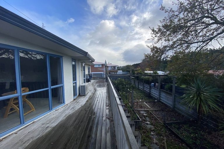Photo of property in 1/19 Lowtherhurst Road, Massey, Auckland, 0614