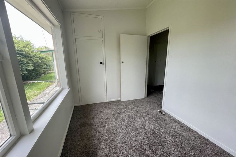 Photo of property in 13 Denyer Place, New Lynn, Auckland, 0600