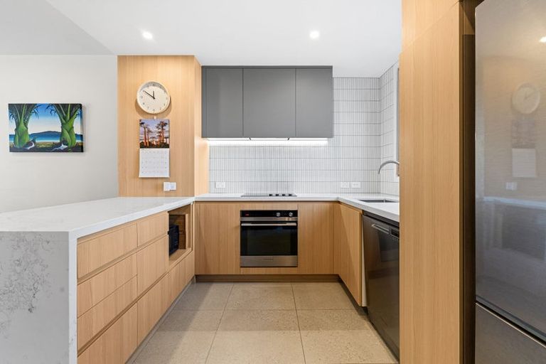 Photo of property in 11a Cuba Street, Petone, Lower Hutt, 5012