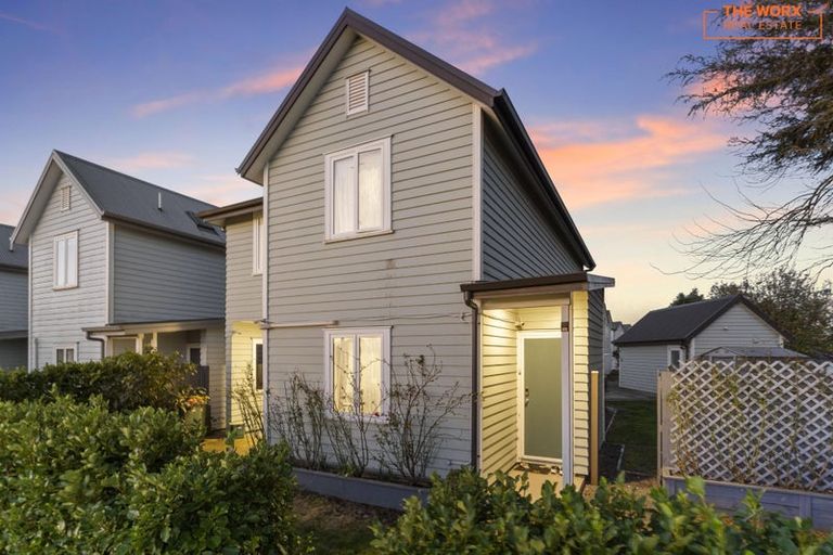 Photo of property in 61 Grove Road, Papakura, 2110