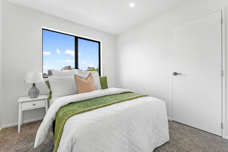 Photo of property in 3/42 Marvon Downs Avenue, Pakuranga Heights, Auckland, 2010